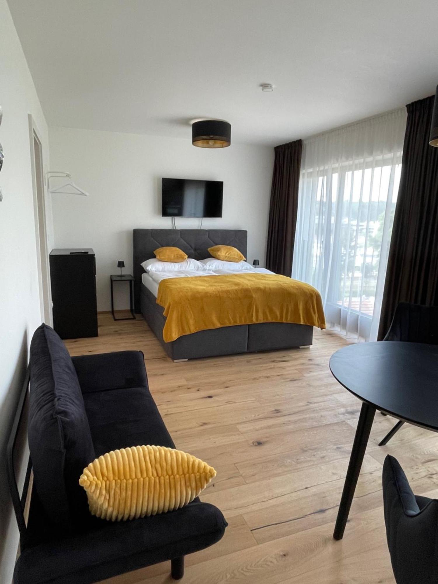 H52 Apartments Brno Bagian luar foto