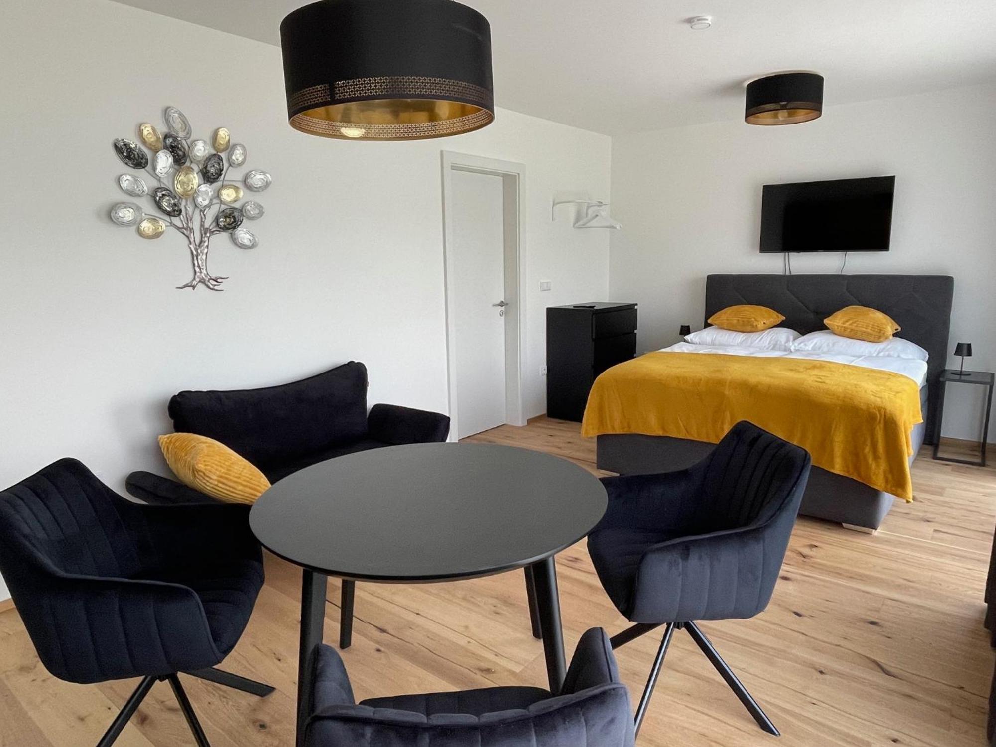 H52 Apartments Brno Bagian luar foto