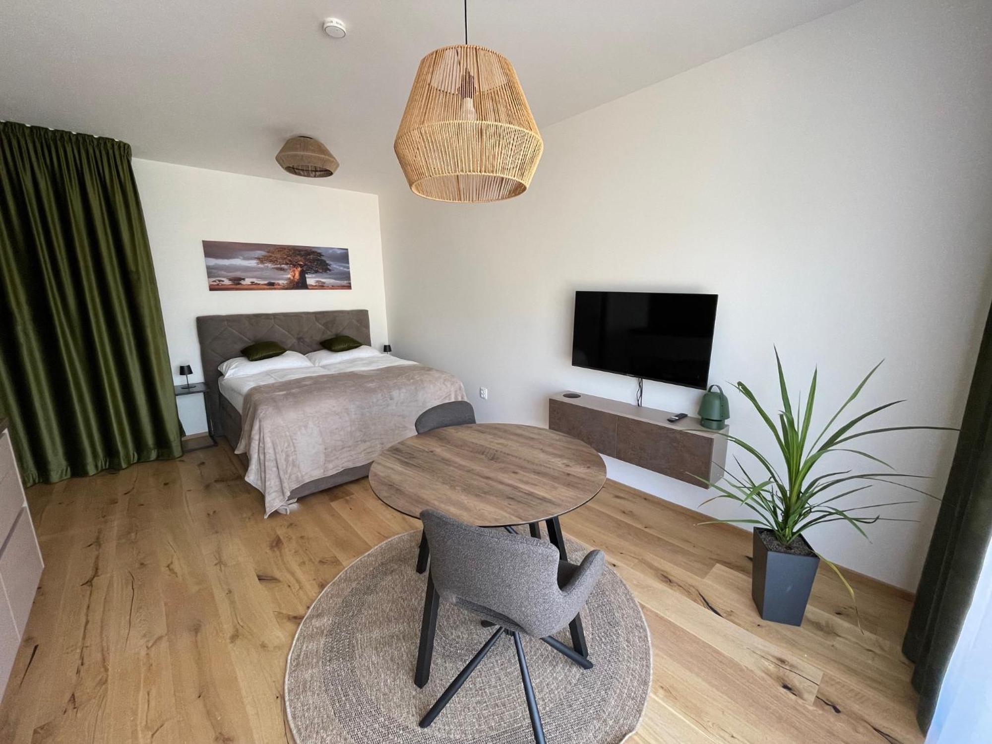 H52 Apartments Brno Bagian luar foto